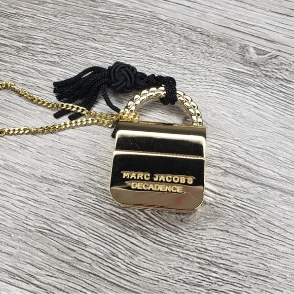 Marc Jacobs Gold Chain Necklace with Brown Pendant - Picture 4 of 7